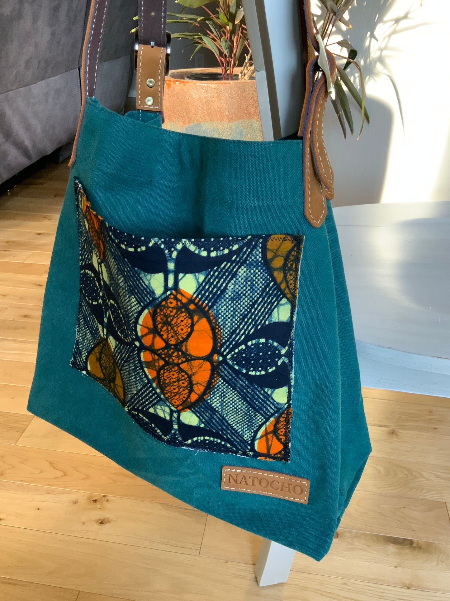 Tote bag